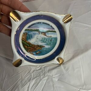 Vintage Niagara Falls souvenir ashtray (*B)